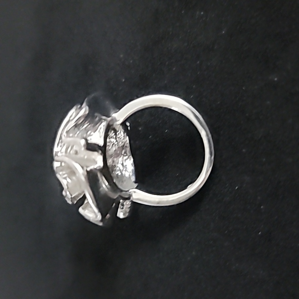 Large Gaudi FlowerCocktail Ring - Picture 4 of 7